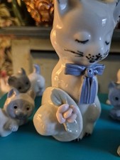 Vintage group of Delft Porcelain cat and Kittens   6 pieces