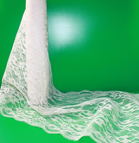 Chantilly ivory lace - 14, in