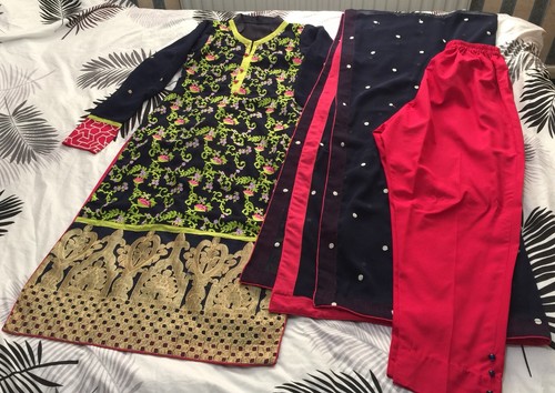 Readymade suit gul - suit-,gul, ahmed