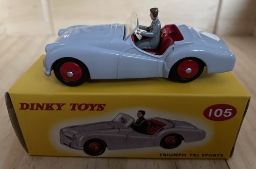 Dinky 105 triumph - dinky, /