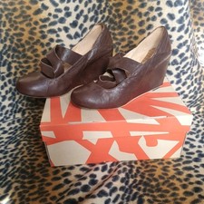 J Shoes Betty  Brown Wedge 8