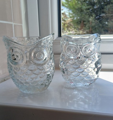 Clear pressed glass owl - x,