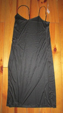 M&S black full slip,cling