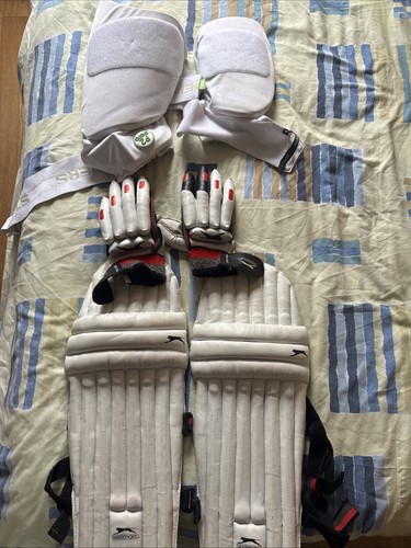 Slazenger youth cricket pads - cricket,