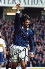 Modern HAND SIGNED 6x4 Photo 