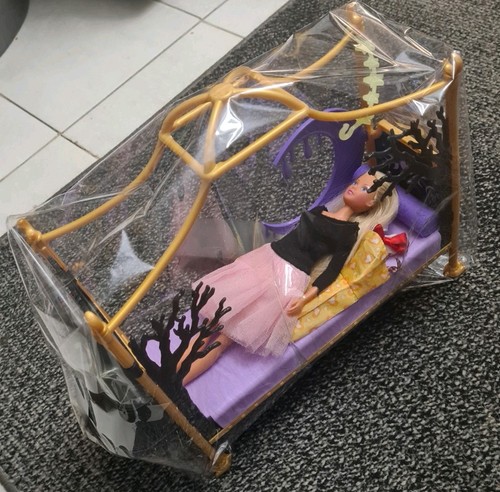 Monster high bed - monster,