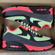 Size 7 - Nike Air Max 90