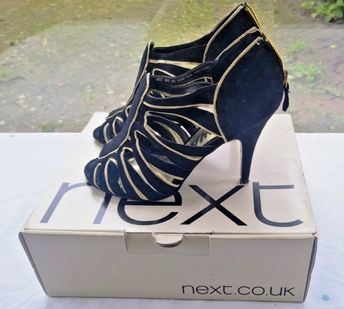 Next runway collection high - runway,
