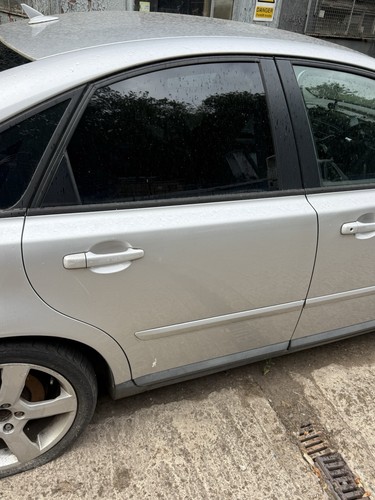 Volvo s40 drivers side - volvo, rear