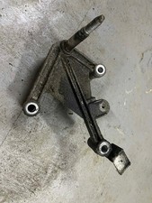 Upper top gearbox mount