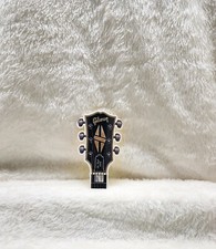 Gibson Guitars "Headstock"