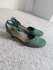 Clarks green low kitten heel shoes size 4