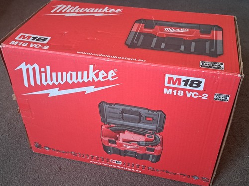 Milwaukee m18 18v vacuum - milwaukee,