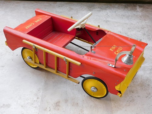 Triang fire chief pedal car - triang,
