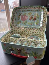 Sass and Belle Kids Sloth Tin Tea Set - New Boxed Kids Gift Idea