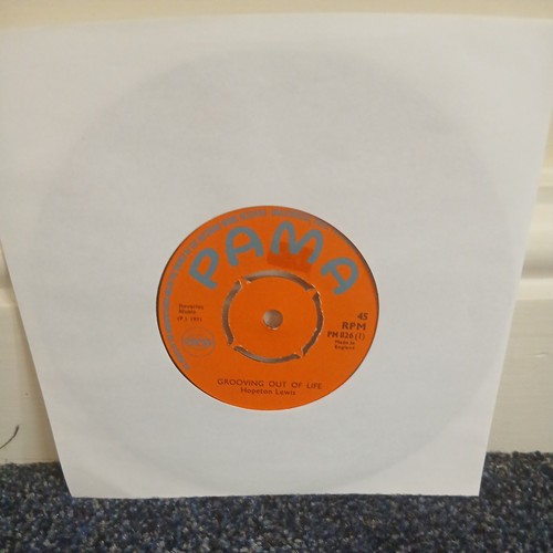 Hopeton lewis grooving - hopeton, ‎–