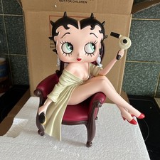 Betty Boop 'Grooming'