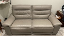 SMOKE FREE NO PETS 3 Seater