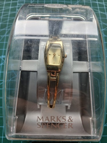 Marks spencer golden - spencer, (m&s)