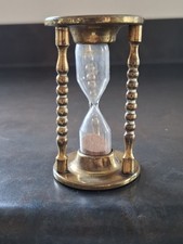 VINTAGE TRADITIONAL BRASS SAND EGG TIMER