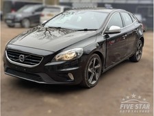 Volvo V40 T2 (15-19) Black