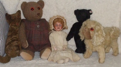 Vintage antique goss - goss, doll