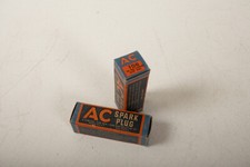 Pair AC Spark Plug (F2L-25)