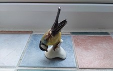 VINTAGE GOEBEL BIRD SMALL GREAT TITMOUSE FIGURINE PORCELAIN 3.5 Inches Gloss