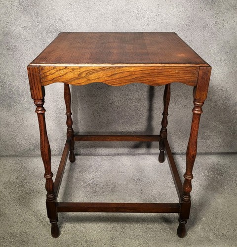 Vintage oak occasional lamp - oak,