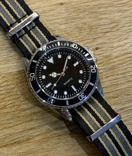 James bond 007 homage - homage, dive