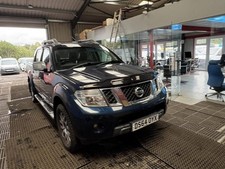 64 Plate Nissan Navara Outlaw 2.5L Automatic Top Spec Load Cover Tow Bar No VAT