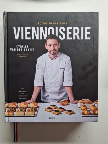 Professional pastry book - professional,