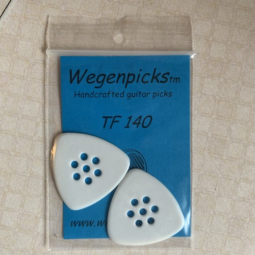 Wegen triangular pick - pick, 1.4mm