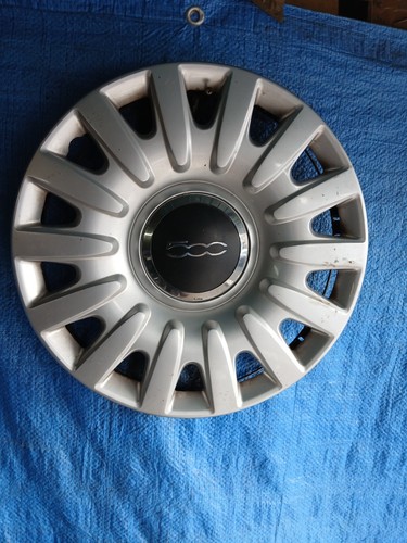 Fiat 500 xl wheel - x,