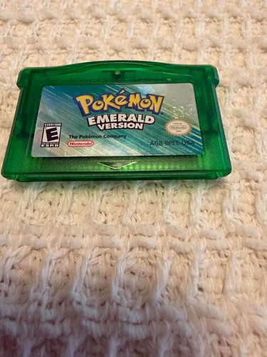 Pokemon emerald version - emerald,
