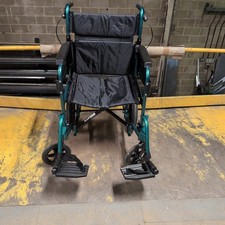 Days Escape Lite Lightweight Folding Transit Wheelchair – Green, Excellent