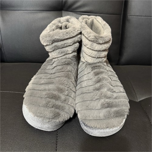 Massage vibrating slippers