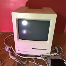 apple macintosh classic M0420 And Cables (bonus USB floppy Drive)