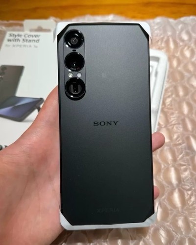 Boxed sony xperia vii - xperia,