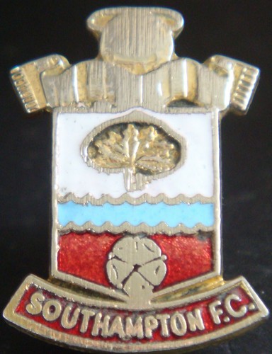 Southampton vintage badge - fc,