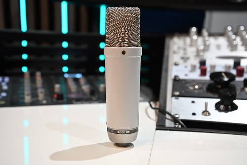 Rode nt1 condenser microphone - nt1,