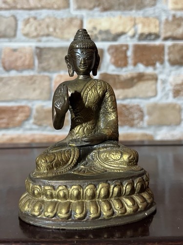 Vintage brass seated buddha - brass,
