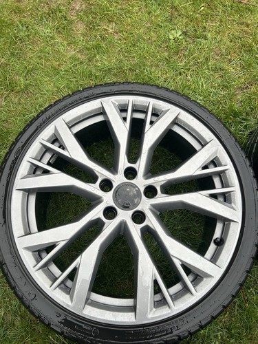 Genuine volkswagen 225 r19 - genuine,