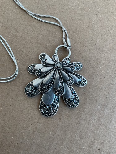 Silver tone marcasite pilgrim - tone,