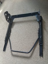 Land Rover Defender Seat
