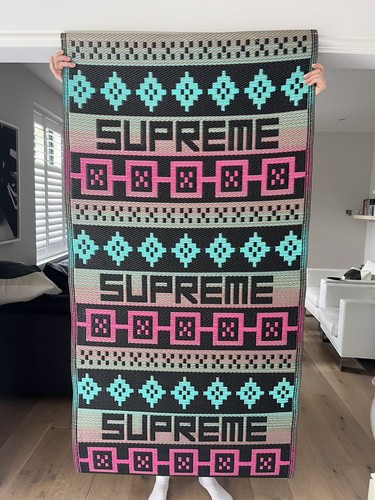Supreme sosenap plastic mat - supreme,