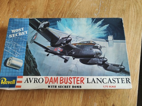 Revell h202 1964 - revell,