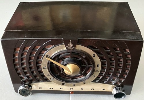 1954 emerson radio model 778 - model,