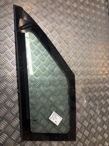Iveco daily drop quarter - iveco, glass