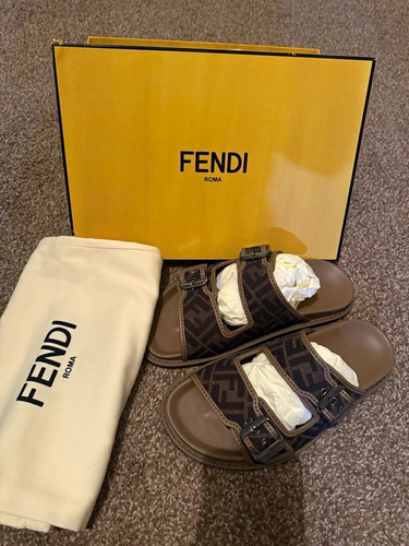 Fendi roma men brown logo - fendi,